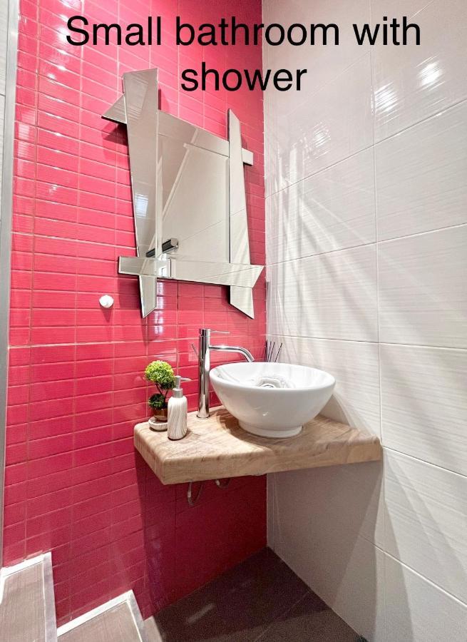 Gkk House Private Swimming Pool Luxury House Vilă *