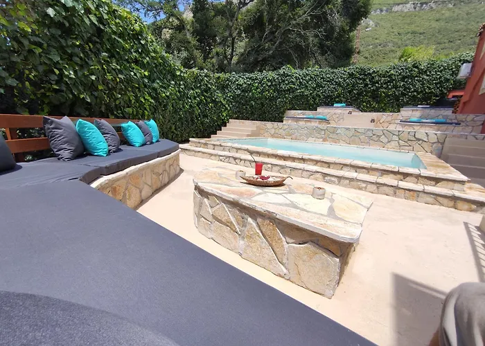 Gkk House Private Swimming Pool Luxury House